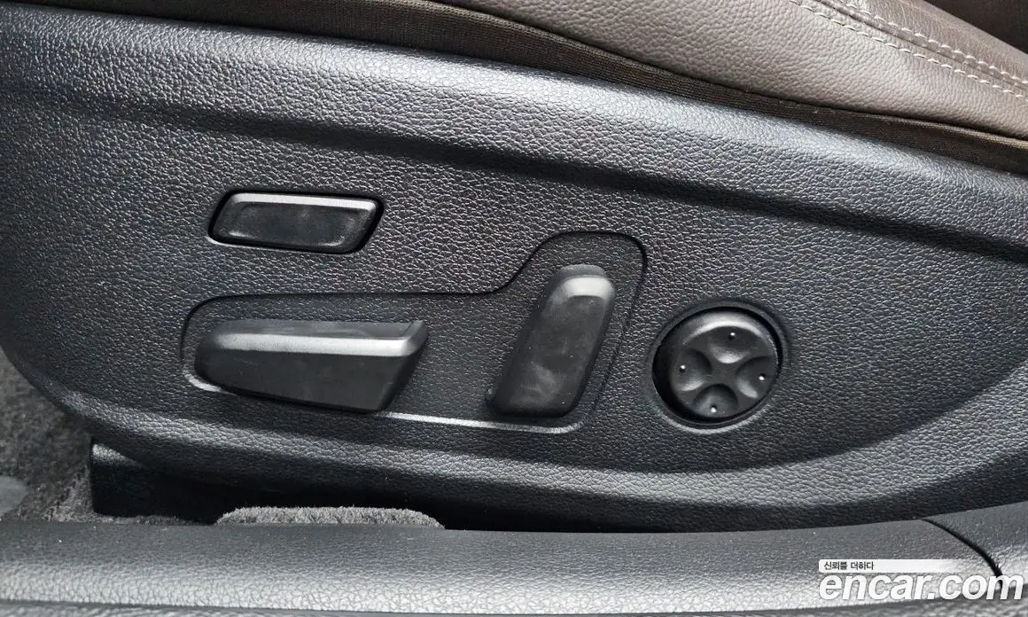 Hyundai Grandeur 2017 2.4 автомат (гидро), фото 31