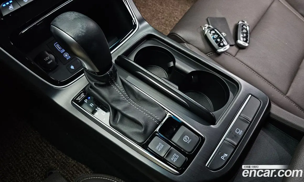 Hyundai Grandeur 2018 3.0 автомат (гидро), фото 11