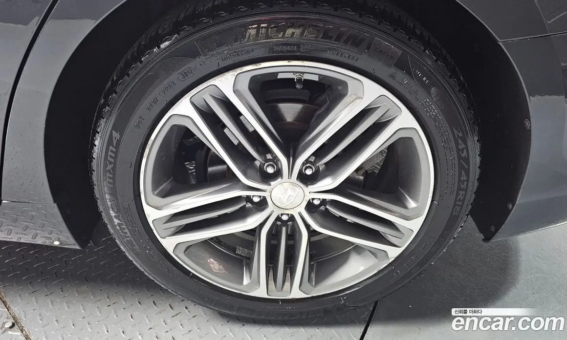 Hyundai Grandeur 2018 3.0 автомат (гидро), фото 6