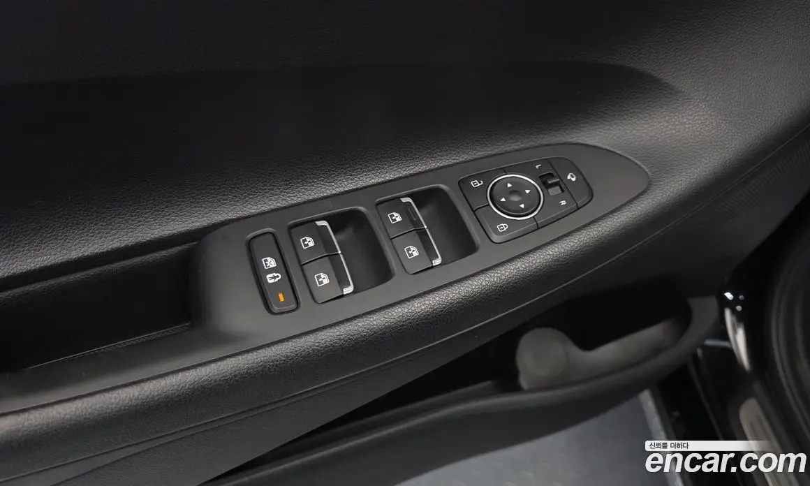 Hyundai Grandeur 2022 2.4 автомат (гидро), фото 12