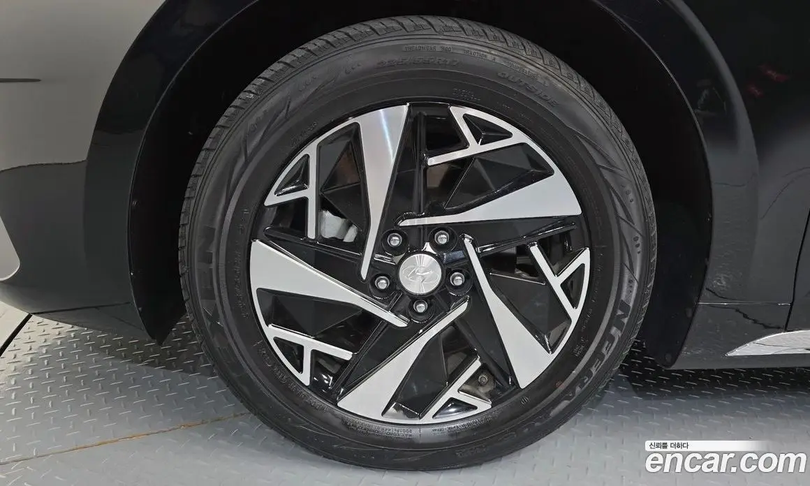 Hyundai Grandeur 2022 2.4 автомат (гидро), фото 5