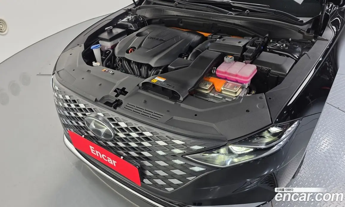 Hyundai Grandeur 2022 2.4 автомат (гидро), фото 6