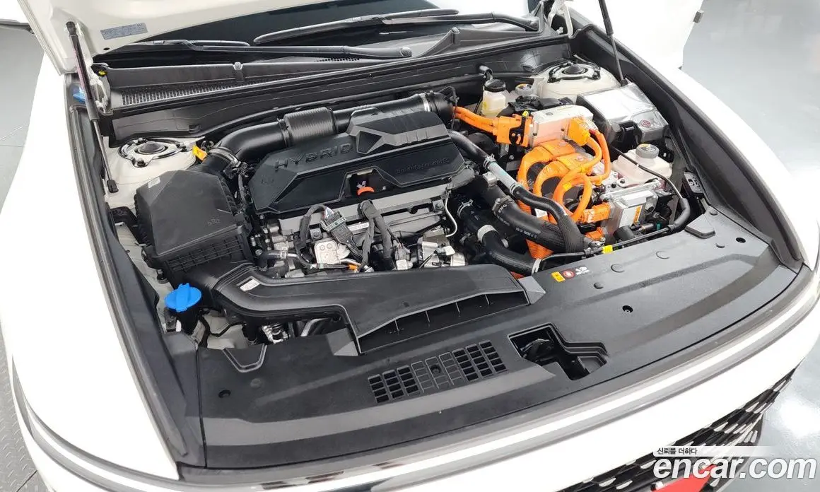 Hyundai Grandeur 2025 1.6 автомат (гидро), фото 6