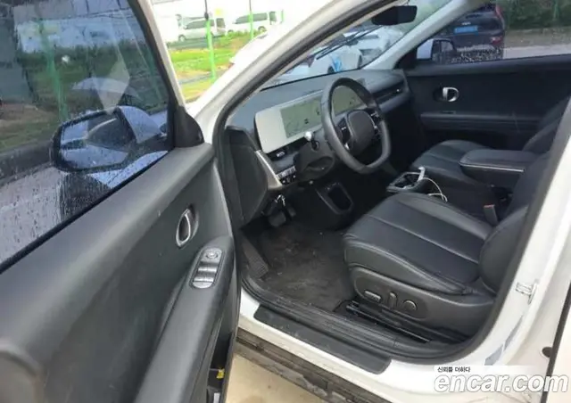 Hyundai Ioniq 5 2023 1.0 автомат (гидро), миниатюра 4
