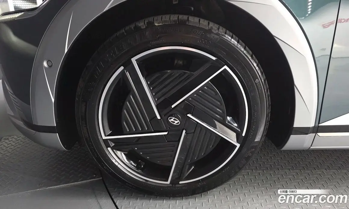 Hyundai Ioniq 5 2024 0.1 автомат (гидро), фото 5