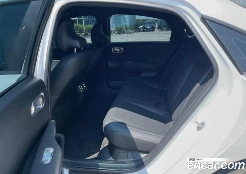 Hyundai Ioniq 6 2024 0.1 автомат (гидро), фото 11