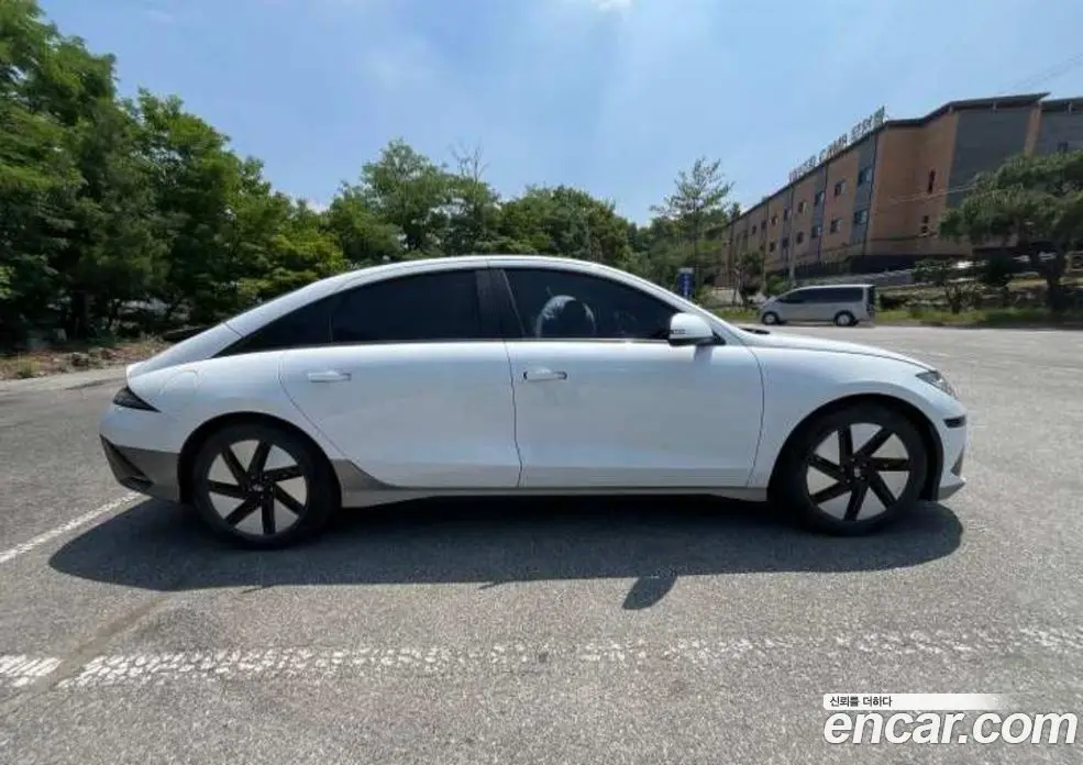 Hyundai Ioniq 6 2024 0.1 автомат (гидро), фото 12