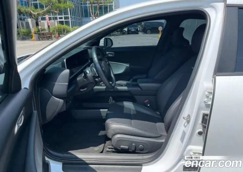 Hyundai Ioniq 6 2024 0.1 автомат (гидро), фото 4