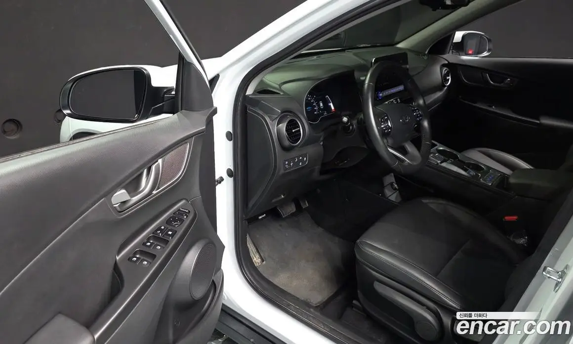 Hyundai Kona 2020 0.2 автомат (гидро), фото 13