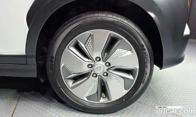 Hyundai Kona 2020 0.2 автомат (гидро), миниатюра 7