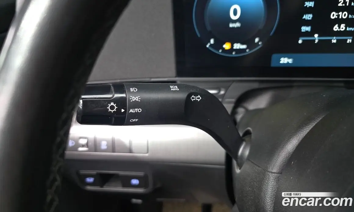 Hyundai Kona 2023 1.6 автомат (гидро), фото 27