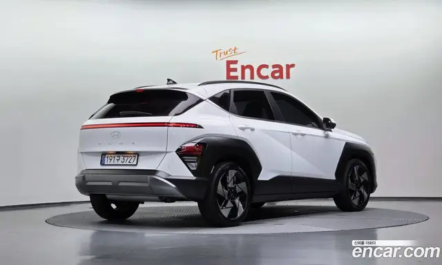 Hyundai Kona 2023 2.0 автомат (гидро), миниатюра 2