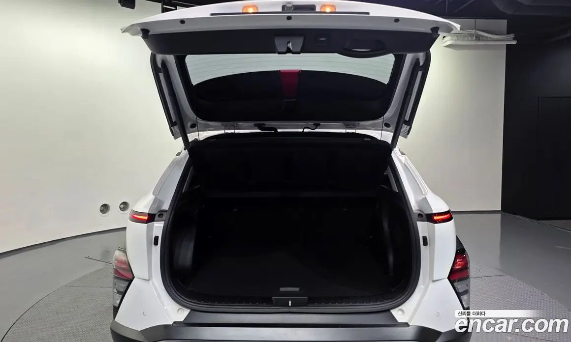 Hyundai Kona 2023 2.0 автомат (гидро), фото 20