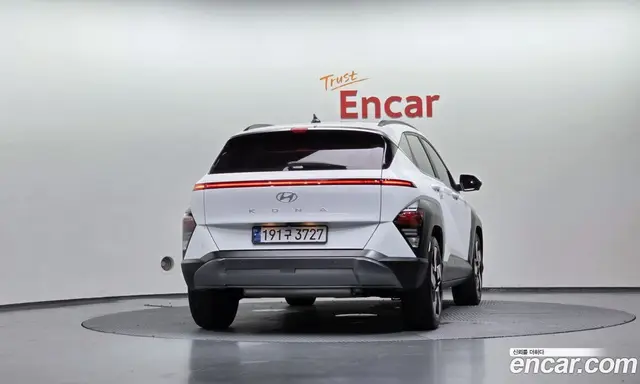 Hyundai Kona 2023 2.0 автомат (гидро), миниатюра 4