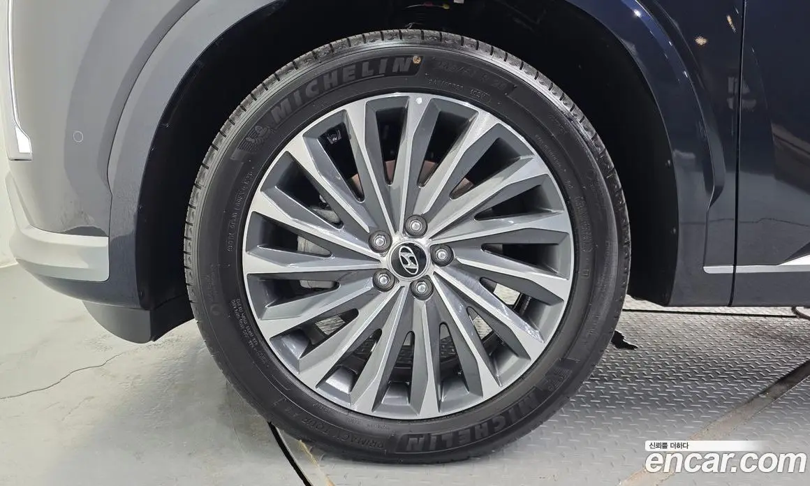 Hyundai Palisade 2023 3.8 автомат (гидро), фото 5