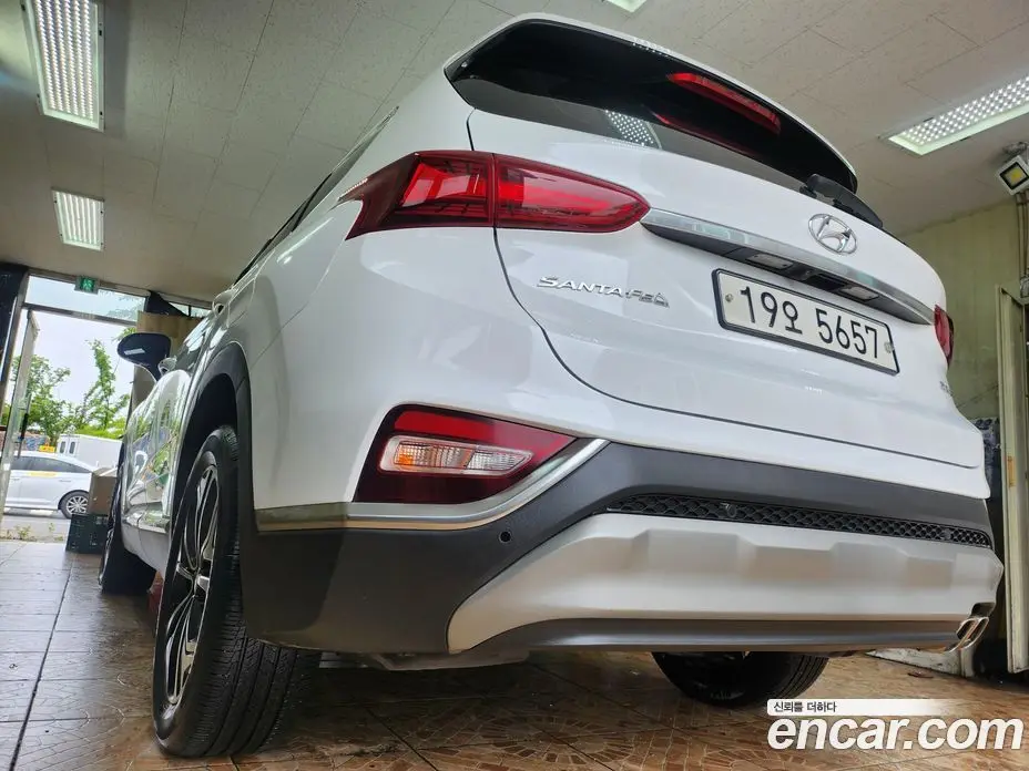 Hyundai Santa Fe 2019 2.0 автомат (гидро), фото 11