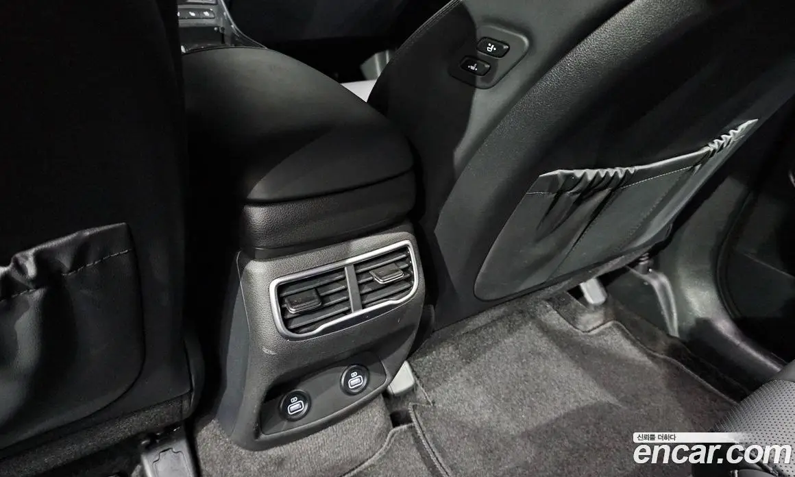 Hyundai Santa Fe 2022 2.2 автомат (гидро), фото 30 Hyundai Santa Fe 2022 2.2 автомат (гидро), фото 30