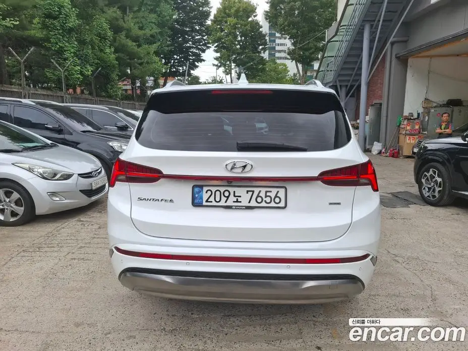 Hyundai Santa Fe 2022 2.5 автомат (гидро), фото 4 Hyundai Santa Fe 2022 2.5 автомат (гидро), фото 4
