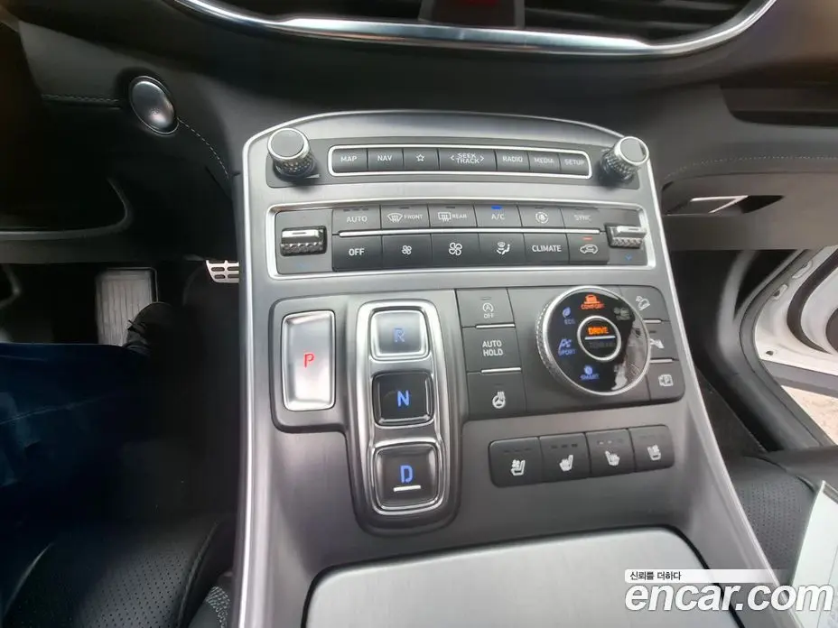 Hyundai Santa Fe 2022 2.5 автомат (гидро), фото 9 Hyundai Santa Fe 2022 2.5 автомат (гидро), фото 9
