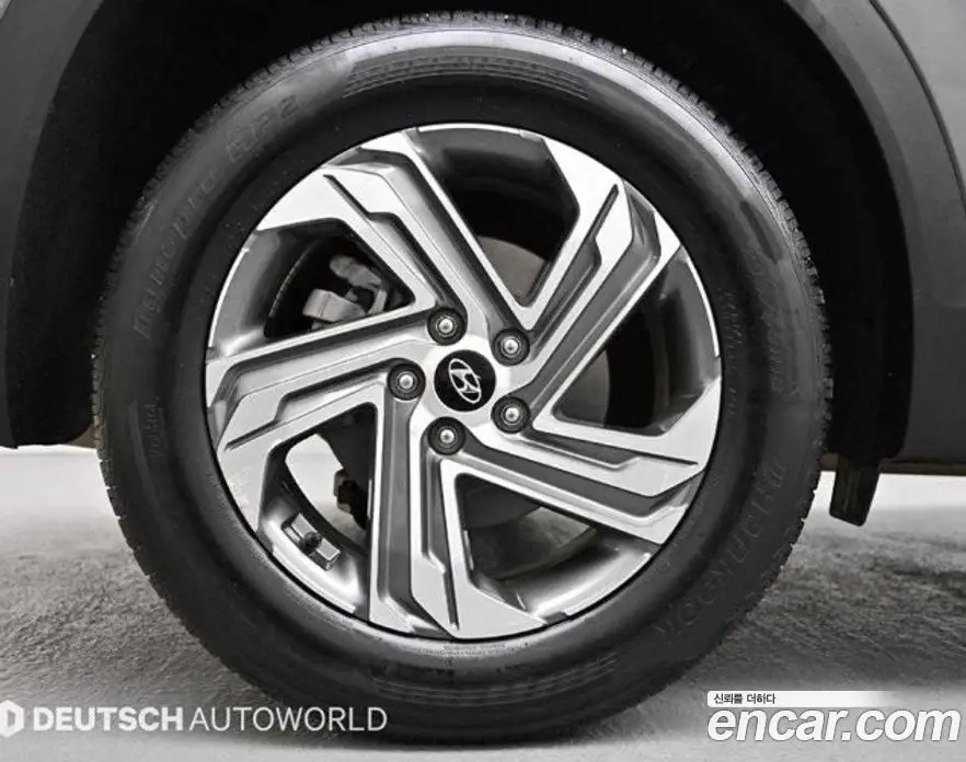 Hyundai Santa Fe 2023 2.2 автомат (гидро), фото 5