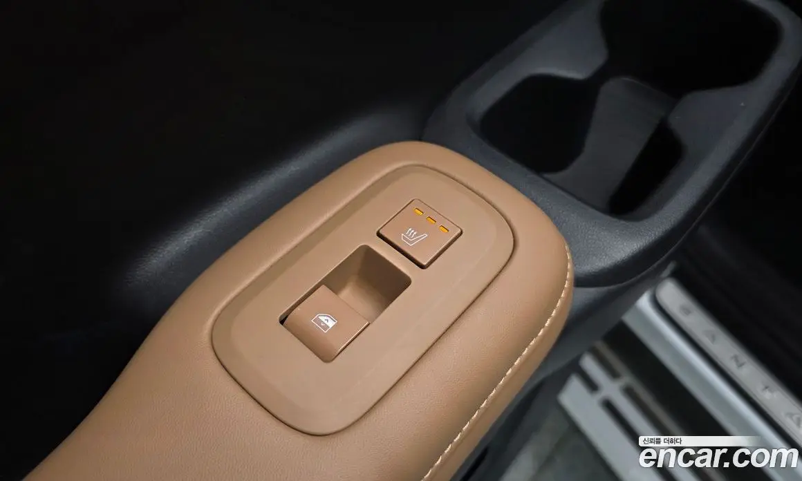 Hyundai Santa Fe 2024 1.6 автомат (гидро), фото 29