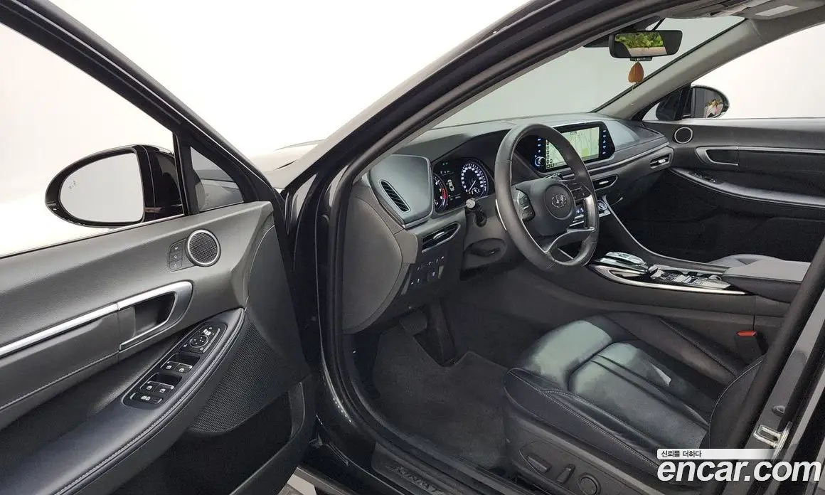 Hyundai Sonata 2021 1.6 автомат (гидро), фото 10