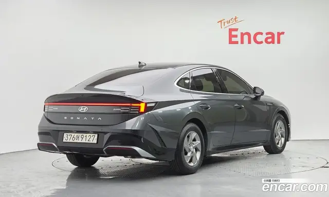 Hyundai Sonata 2023 2.0 автомат (гидро), миниатюра 2