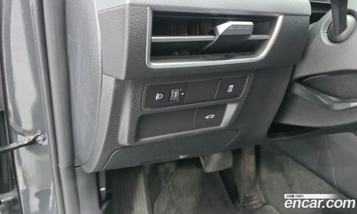 Hyundai Sonata 2023 2.0 автомат (гидро), фото 12