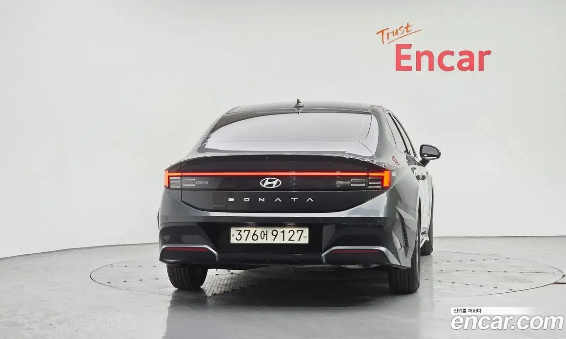 Hyundai Sonata 2023 2.0 автомат (гидро), фото 4