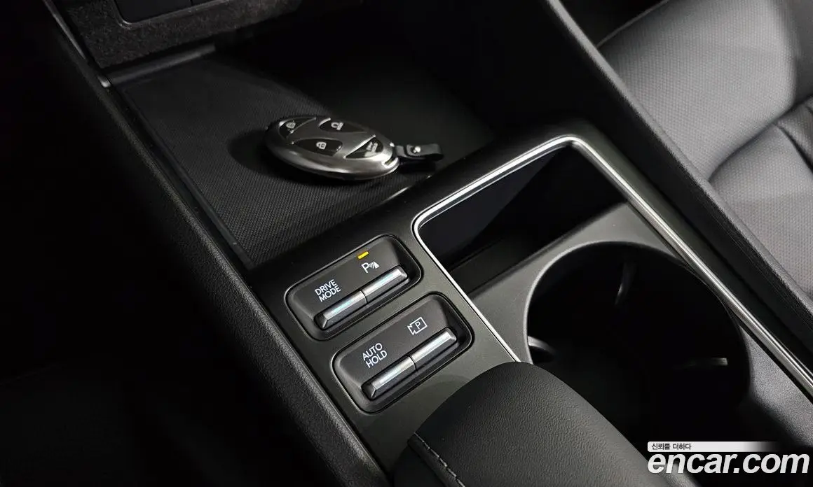 Hyundai Sonata 2024 1.6 автомат (гидро), фото 26