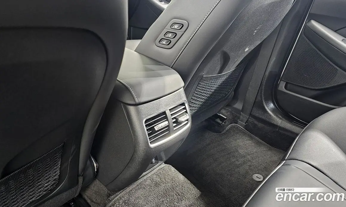 Hyundai Sonata 2024 1.6 автомат (гидро), фото 30