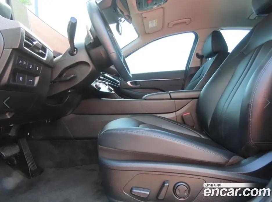 Hyundai Sonata 2024 2.0 автомат (гидро), фото 15