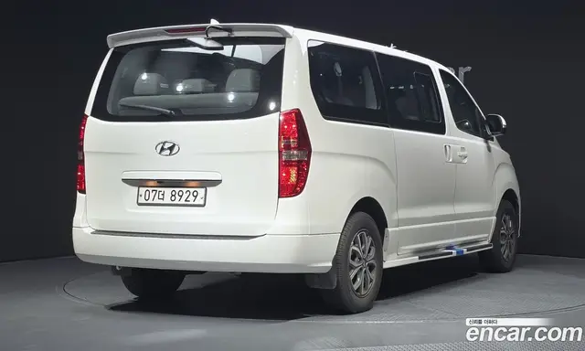 Hyundai Starex 2018 2.5 автомат (гидро), миниатюра 2