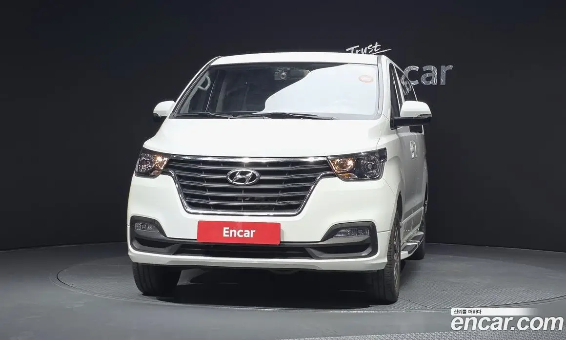 Hyundai Starex 2018 2.5 автомат (гидро), фото 3