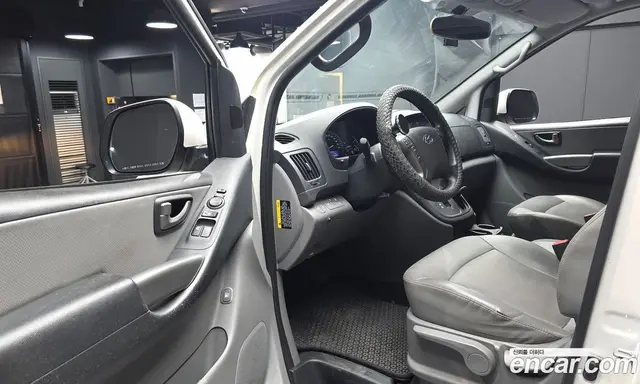 Hyundai Starex 2018 2.5 автомат (гидро), миниатюра 10