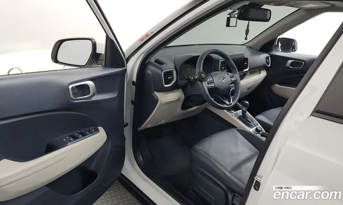 Hyundai Venue 2025 1.6 автомат (гидро), фото 13