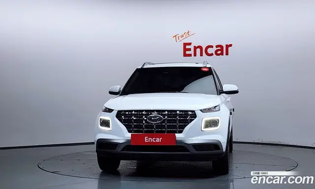 Hyundai Venue 2025 1.6 автомат (гидро), миниатюра 3