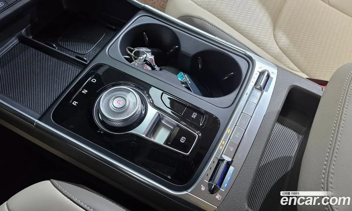 Kia Carnival 2025 1.6 автомат (гидро), фото 12