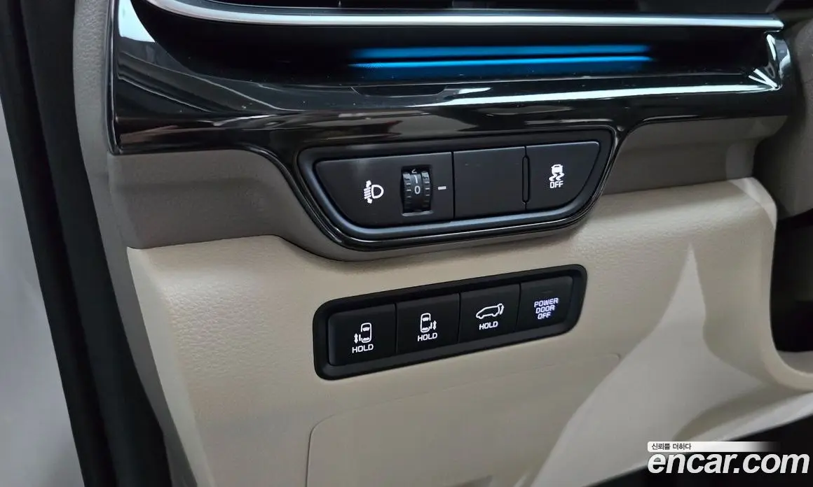 Kia Carnival 2025 1.6 автомат (гидро), фото 26