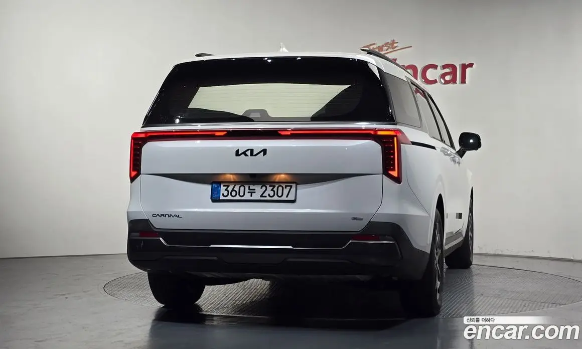 Kia Carnival 2025 1.6 автомат (гидро), фото 4