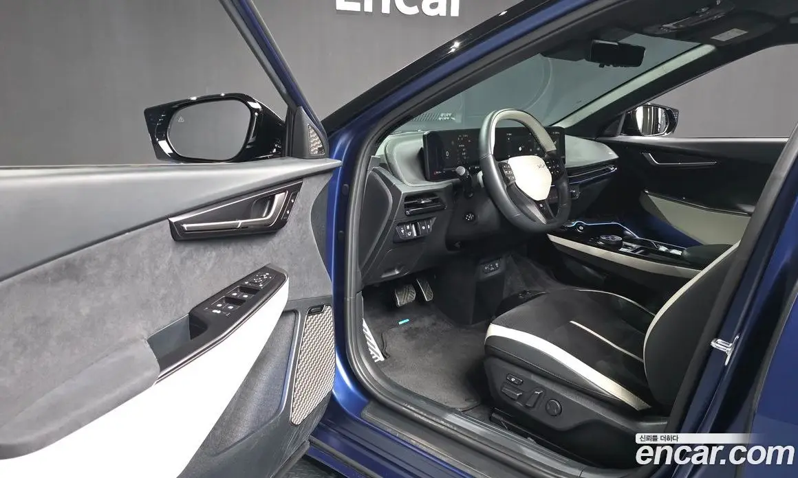 Kia EV6 2024 0.1 автомат (гидро), фото 13
