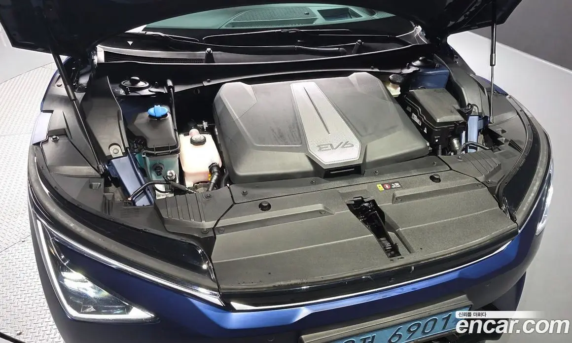 Kia EV6 2024 0.1 автомат (гидро), фото 6