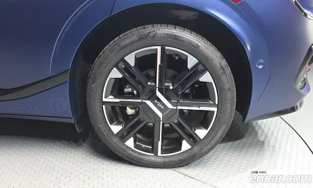 Kia EV6 2024 0.1 автомат (гидро), миниатюра 7