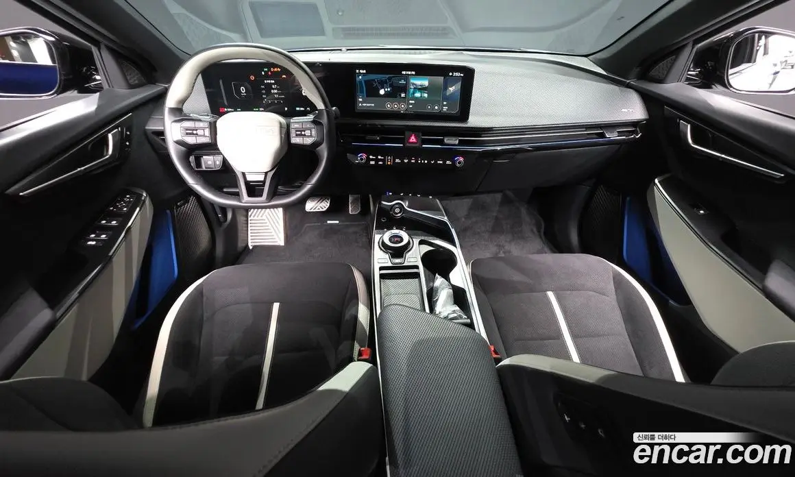 Kia EV6 2024 0.1 автомат (гидро), фото 10