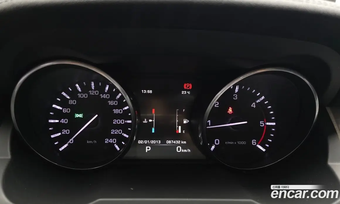 Land Rover Range Rover Evoque 2015 2.2 автомат (гидро), фото 8