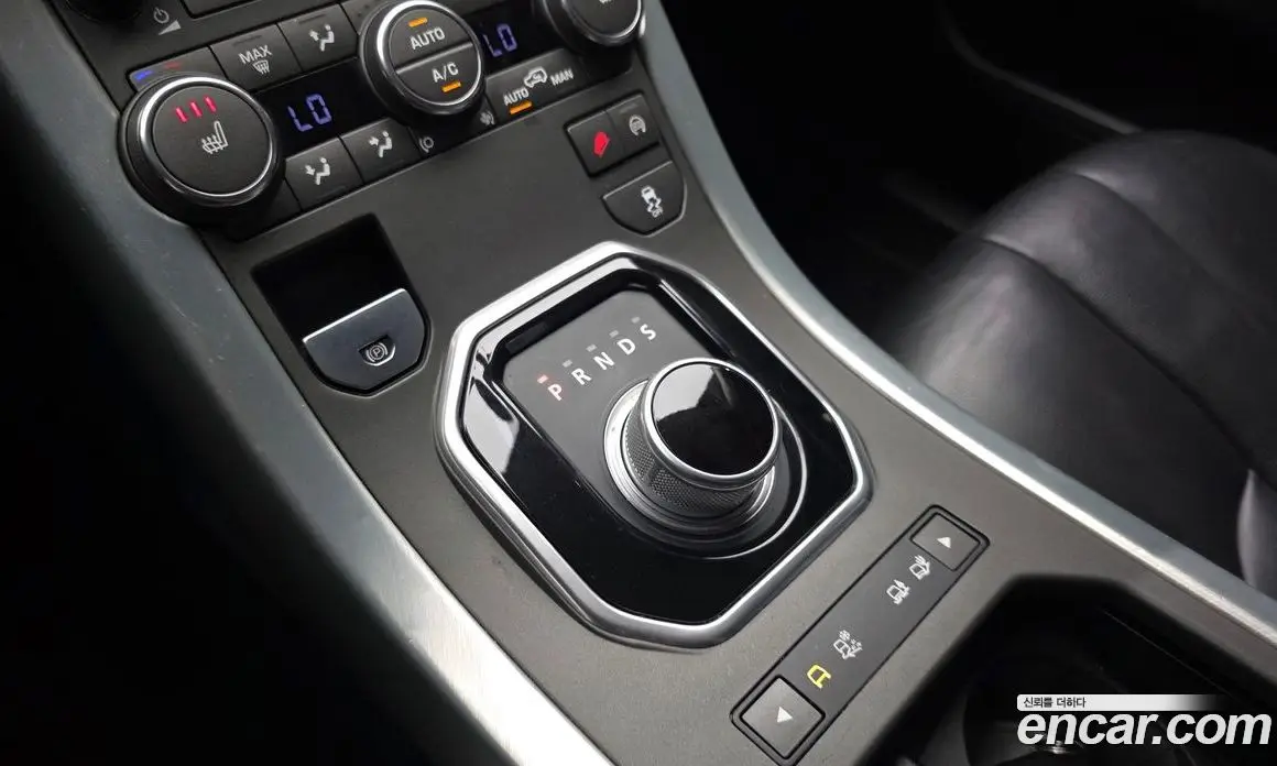 Land Rover Range Rover Evoque 2015 2.2 автомат (гидро), фото 9