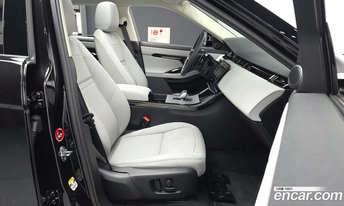 Land Rover Range Rover Evoque 2025 2.0 автомат (гидро), фото 11