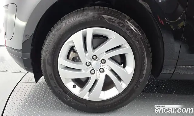 Land Rover Range Rover Evoque 2025 2.0 автомат (гидро), миниатюра 5