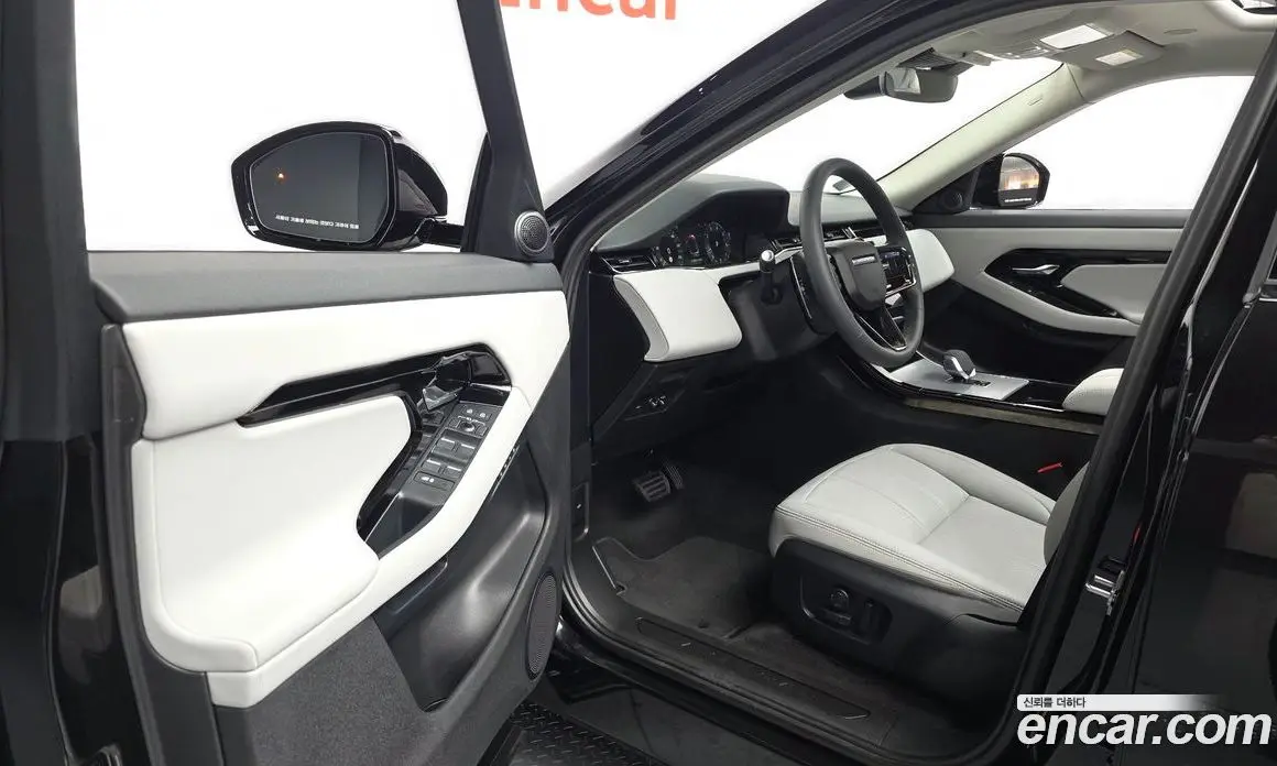 Land Rover Range Rover Evoque 2025 2.0 автомат (гидро), фото 10