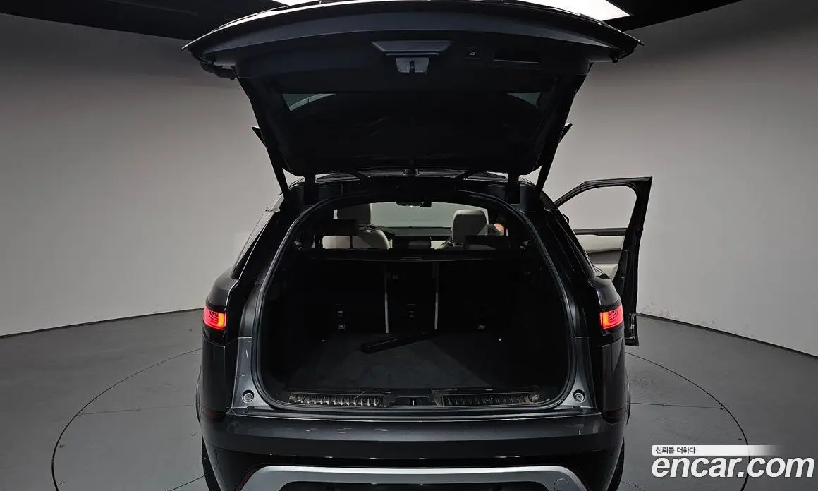 Land Rover Range Rover Velar 2017 3.0 автомат (гидро), фото 25